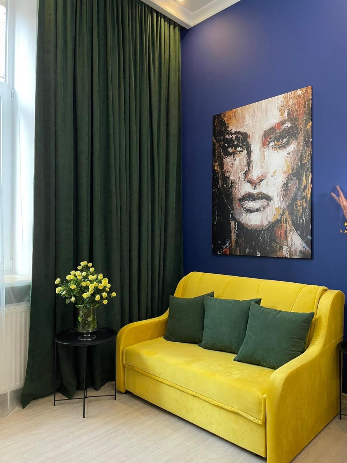 Royal Apartment On Slovatskogo 8 Lviv Dış mekan fotoğraf